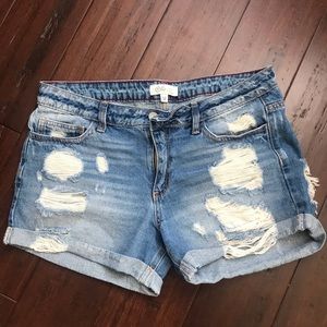 Distressed mid rise shorts